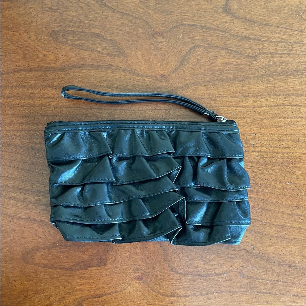 Small Avenue Wristlet